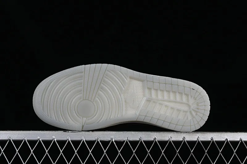 All categories Air Jordan Jordan series basketball shoes Air Jordan 1 Low Z version Air Jordan 1 Low CNY "Year of the Drago" AJ1 Joe 1 Year of the Dragon Limited Qinglong low-top cultural casual sneakers FN3727-100